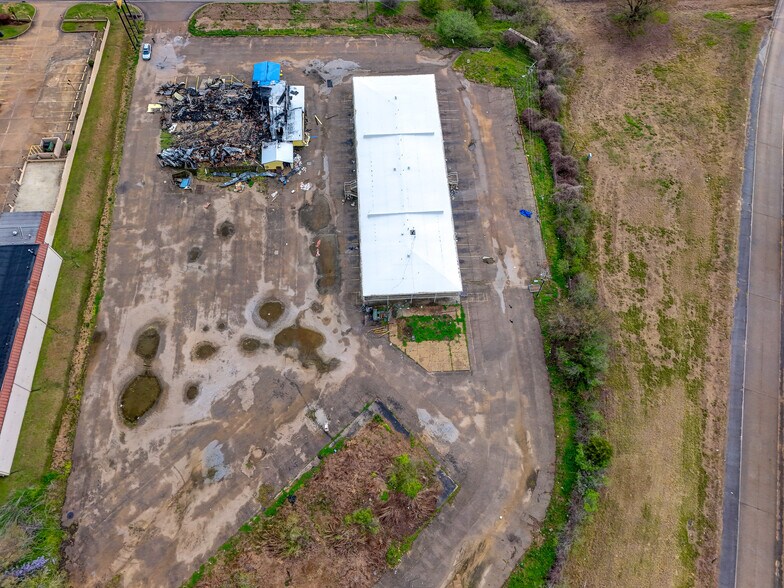 More Photos Of 3955 Clay St, Vicksburg Hotel For Sale