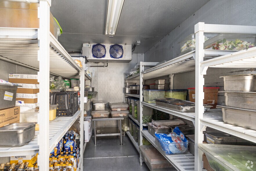 More Photos Of 1233 S Colorado Blvd, Denver Restaurant For Lease