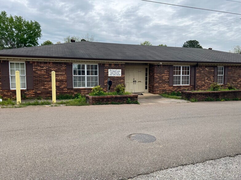 More Photos Of 100 Chickadee Ave, Middleton Office For Lease