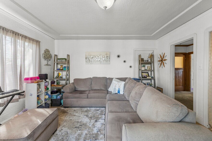 More Photos Of 2900 Barrett Ave, Richmond Multifamily For Sale
