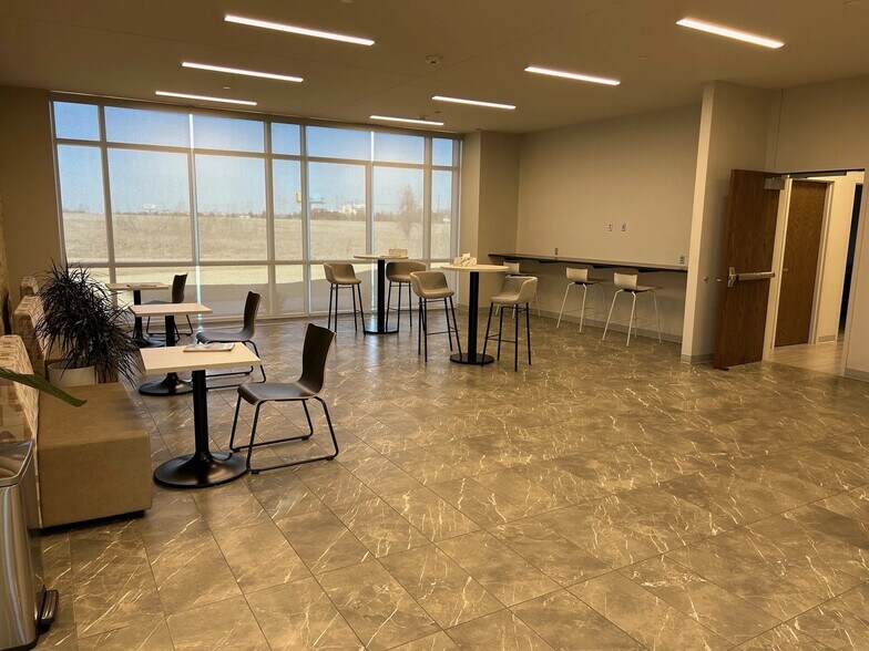 More Photos Of 8516 S Portland Ave, Oklahoma City Medical For Lease