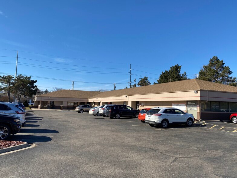 More Photos Of 2565 S Rochester Rd, Rochester Hills Medical For Lease