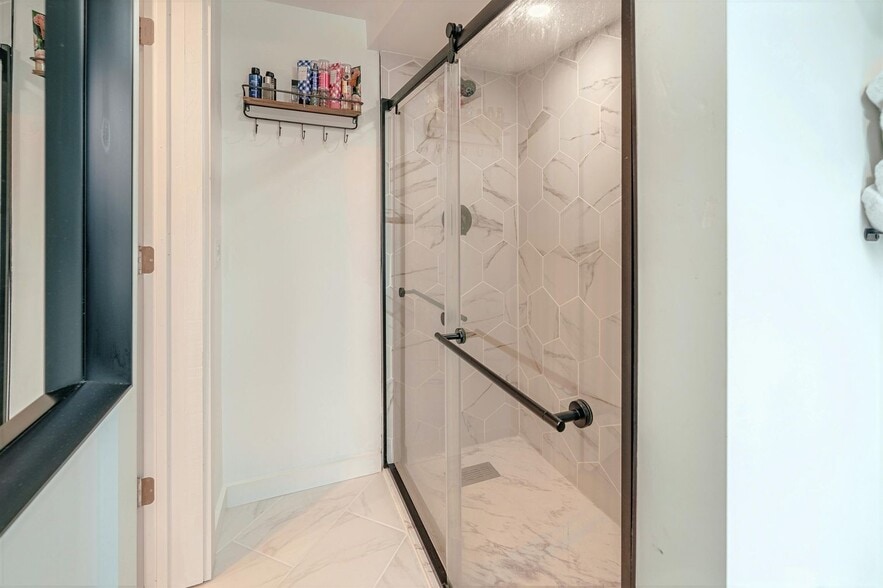 More Photos Of 37-39 E Main St, Searsport Storefront Retail Office For Sale