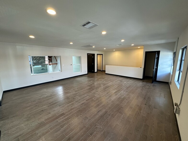 More Photos Of 4116 W Jefferson Blvd, Los Angeles Industrial For Lease
