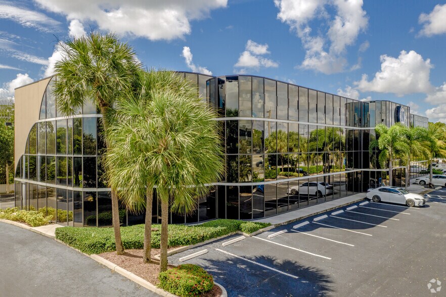 More Photos Of 8210 W State Road 84, Davie Freestanding For Sale