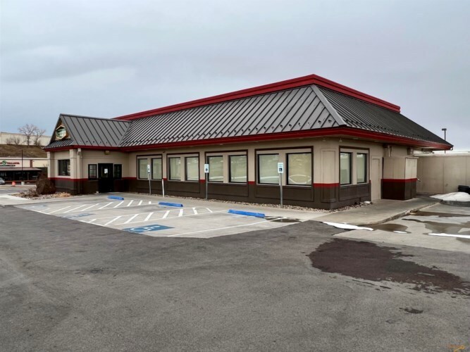 More Photos Of 2206 N LaCrosse St, Rapid City Restaurant For Sale