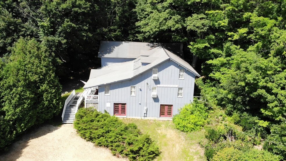 More Photos Of 18 Sargent St, Cherry Valley Flex For Sale