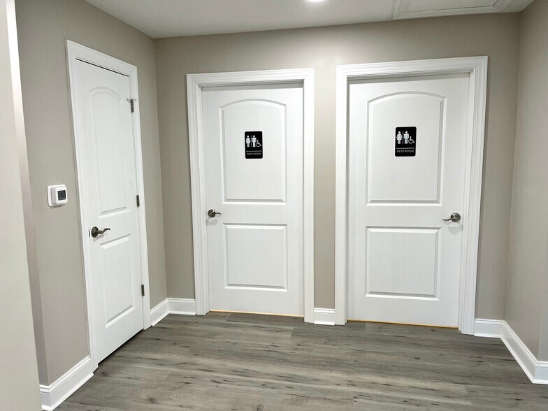 More Photos Of 108 Justice Heights St, Apex Medical For Lease