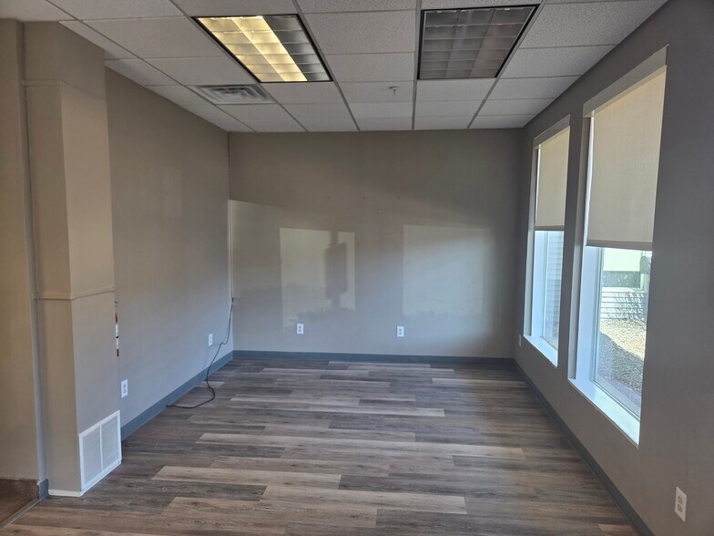 More Photos Of 1524 Route 9, Clifton Park Medical For Lease