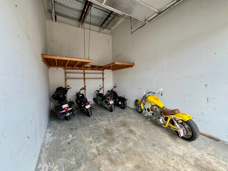 More Photos Of 4101-4119 Bandy Blvd, Fort Pierce Unknown For Lease