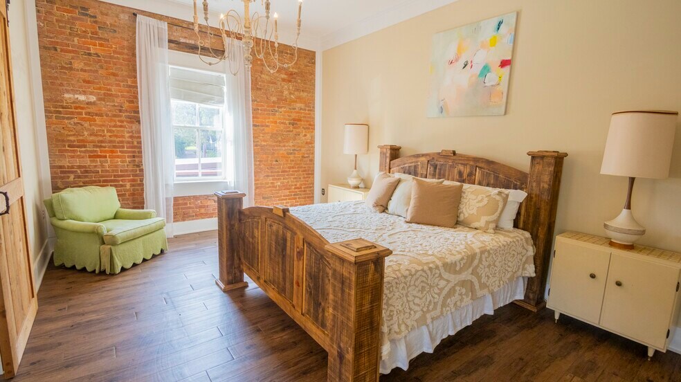 More Photos Of 20 Spring Rd, Molena Storefront For Sale