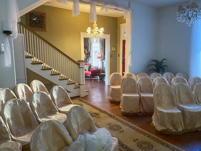 More Photos Of 715 Broadway St, Galveston Flex For Sale