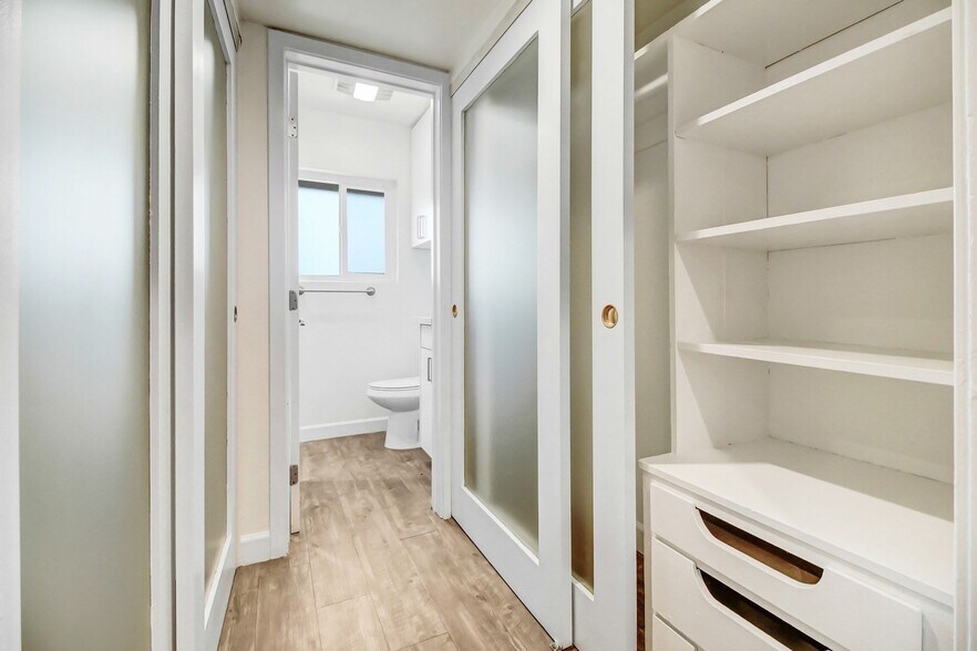More Photos Of 700 S 6th St, Burbank Apartments For Sale