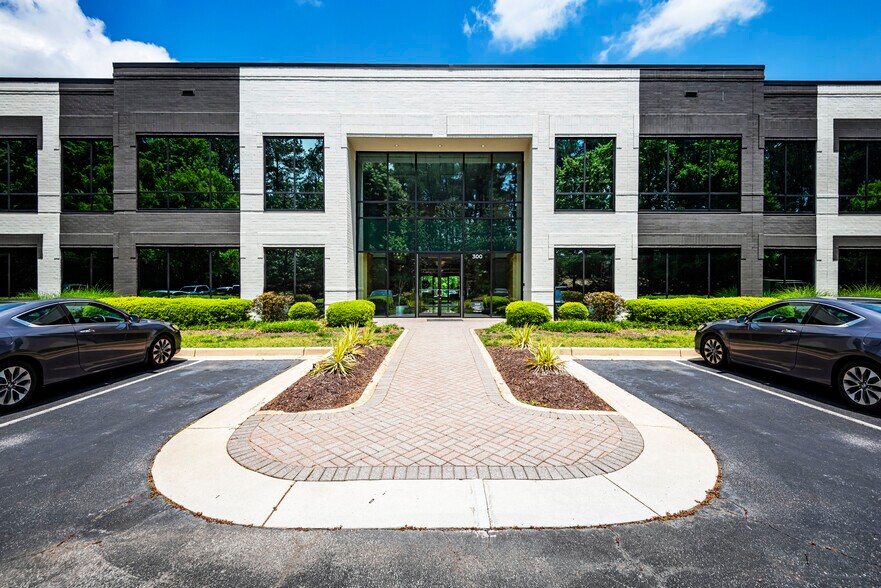 More Photos Of 1990 Vaughn Rd, Kennesaw Office For Sale