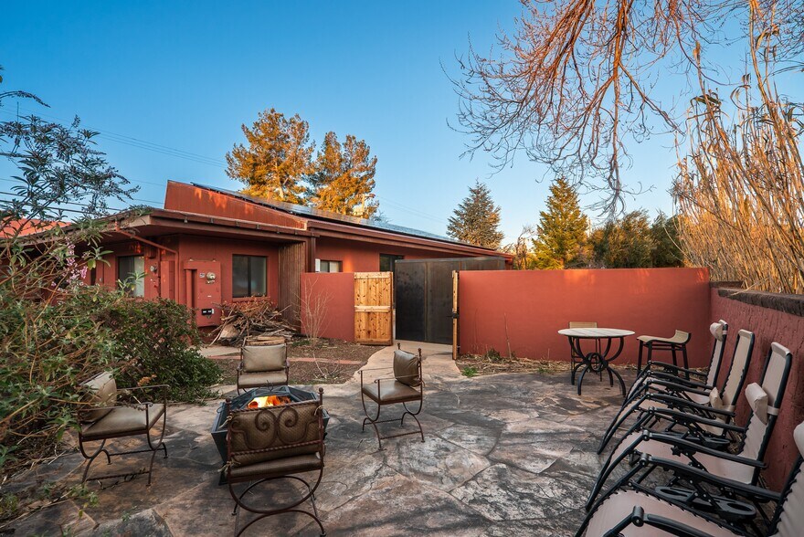 More Photos Of 45 Birch Blvd, Sedona Medical For Lease