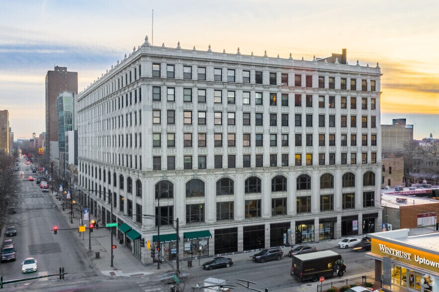 More Photos Of 4740-4750 N Sheridan Rd, Chicago Office For Lease