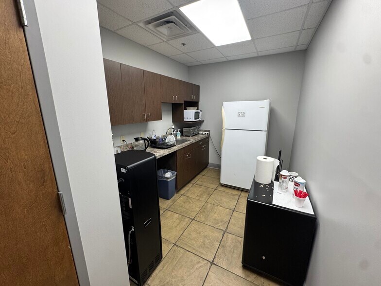 More Photos Of 724 Central Ave, New Orleans Light Distribution For Sale