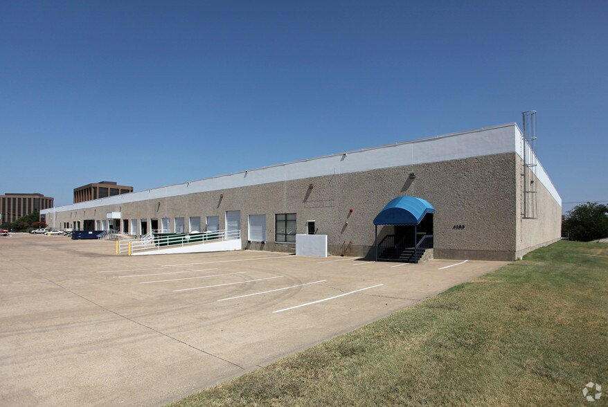 More Photos Of 4207-4263 Simonton Rd, Farmers Branch Warehouse For Lease