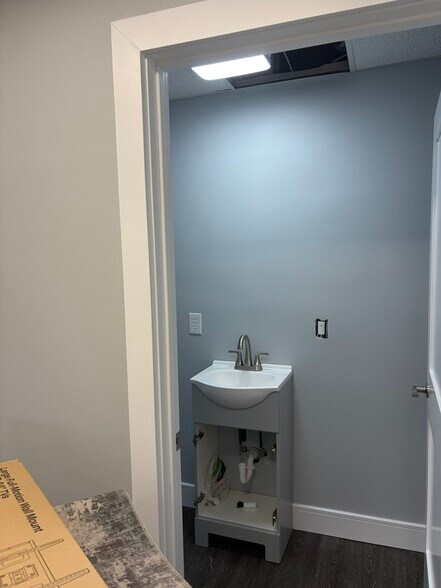 More Photos Of 20421 Route 19, Cranberry Medical For Lease