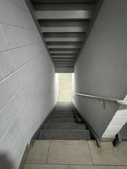 More Photos Of 3573 Laconia Ave, Bronx Apartments For Sale