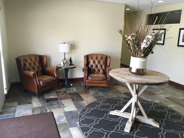 More Photos Of 3006 Mount Vernon Rd, Hurricane Office Residential For Sale