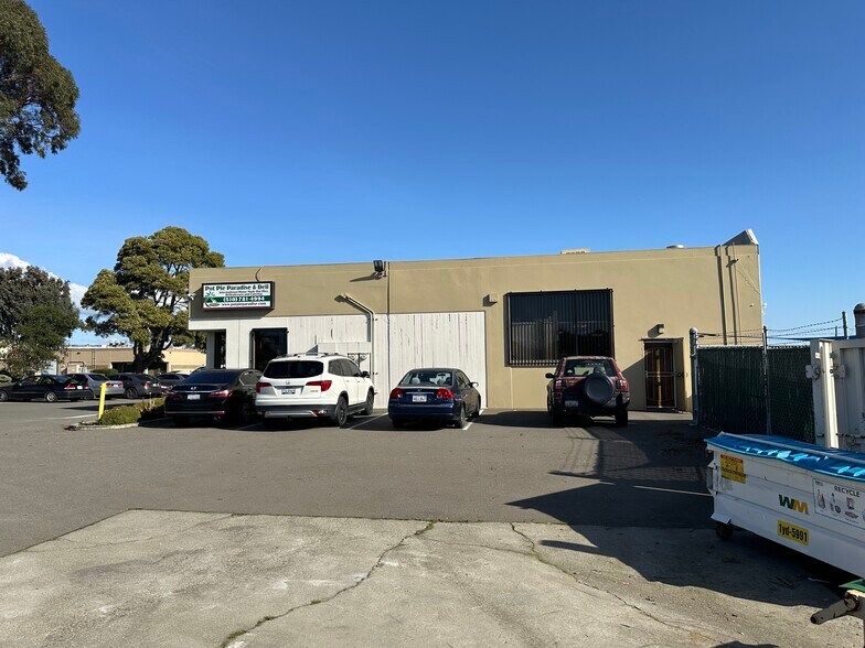 More Photos Of 3514-3544 Arden Rd, Hayward Warehouse For Lease