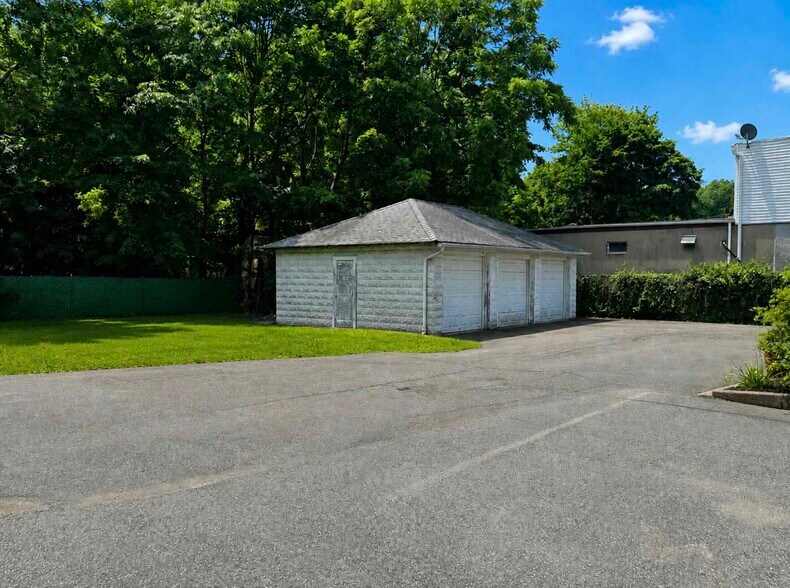 More Photos Of 254 US Highway 46, Mine Hill Freestanding For Sale