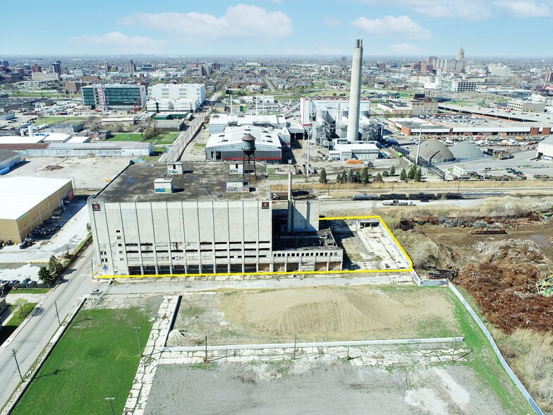 More Photos Of 1921 E Ferry St, Detroit Warehouse For Sale