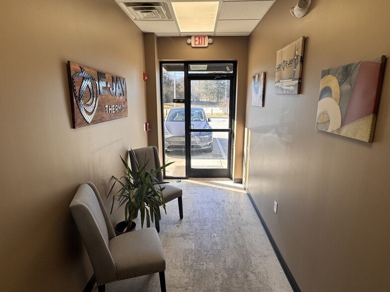 More Photos Of 490 Sam Rayburn Pky, Lenoir City Manufacturing For Lease