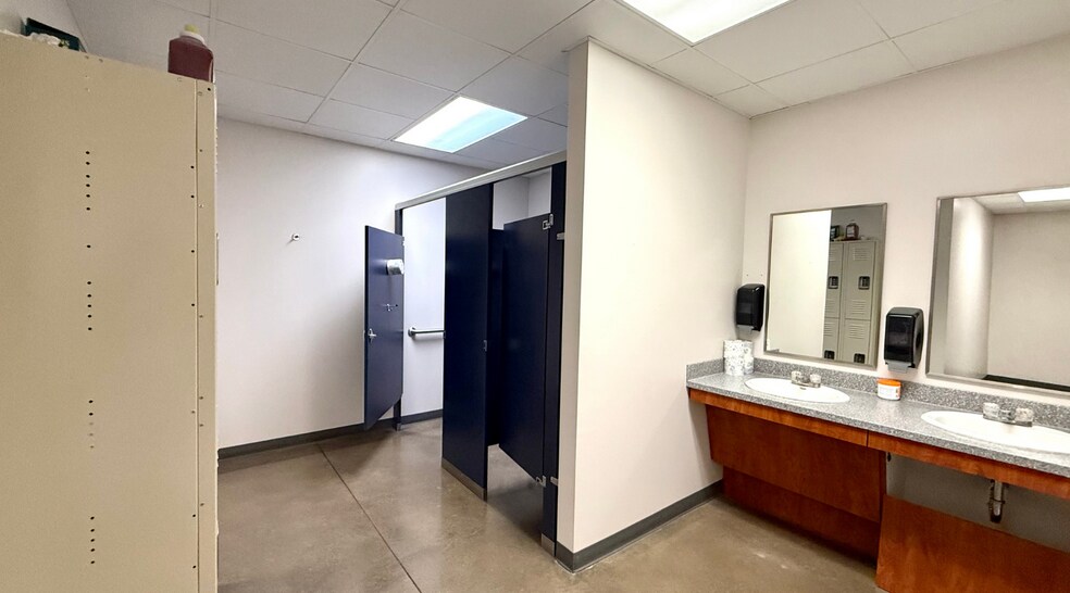 More Photos Of 6300 E Interstate 20, Midland Industrial For Sale
