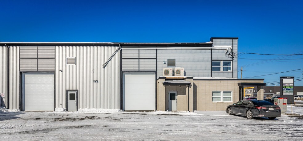 More Photos Of 1352 Boul Lionel-Boulet, Varennes Warehouse For Sale