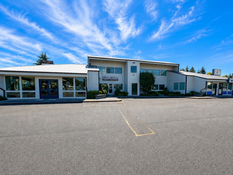 Primary Photo Of 4121 S Meridian, Puyallup Freestanding For Sale