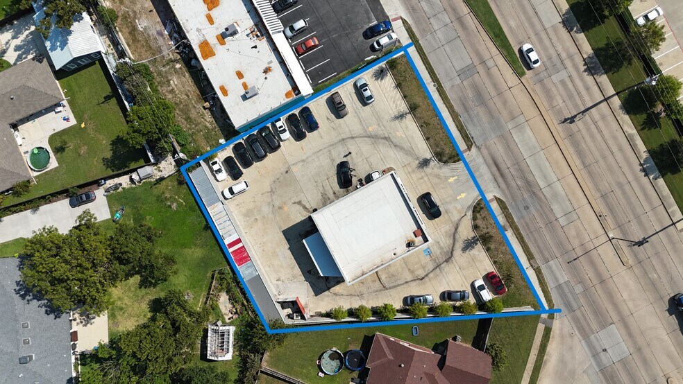 More Photos Of 617 W Centerville Rd, Garland Auto Repair For Lease