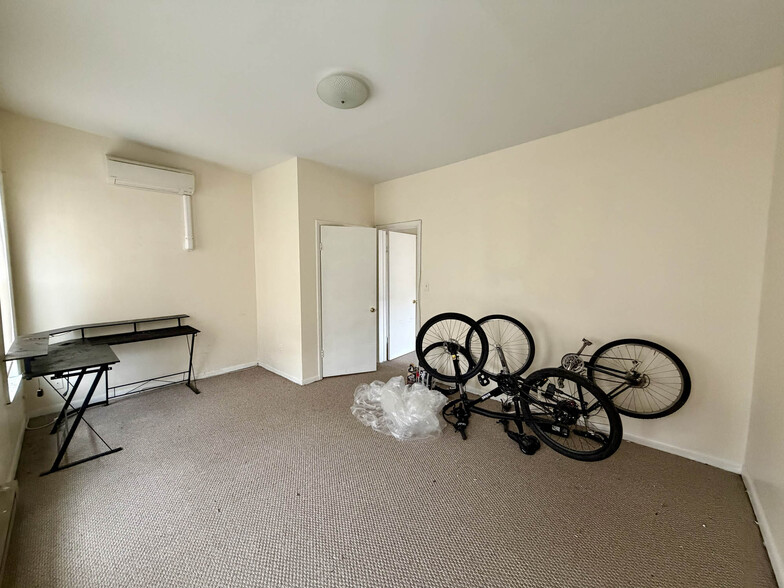 More Photos Of 1137 Light St, Baltimore Storefront Retail Residential For Sale