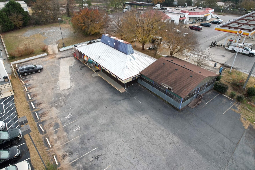 More Photos Of 1082 Highway 19 N, Thomaston Restaurant For Sale