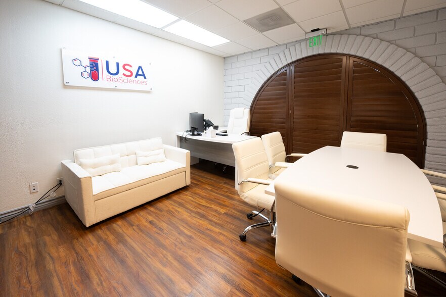 More Photos Of 601 S Rancho Dr, Las Vegas Medical For Sale