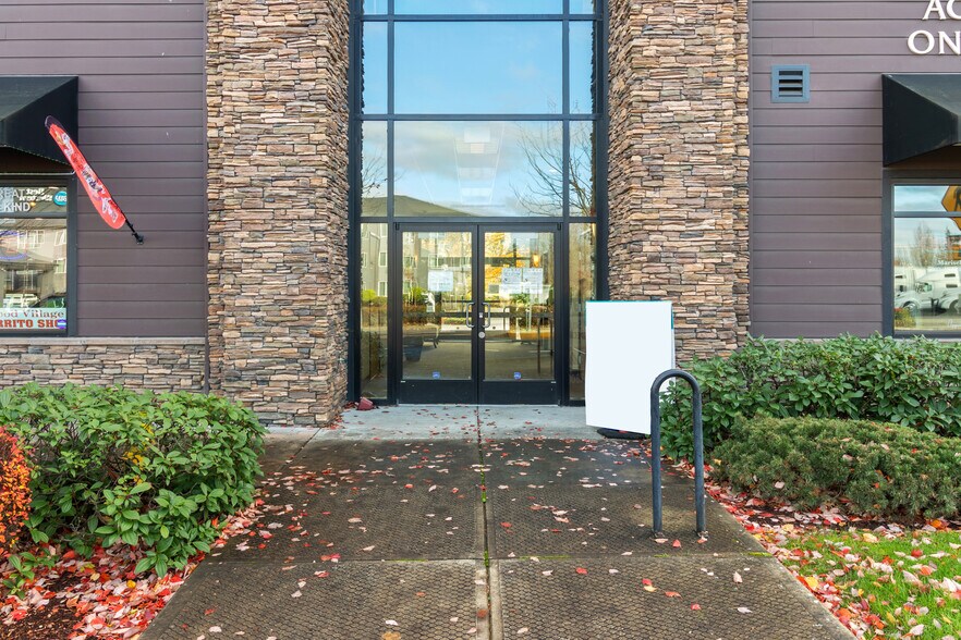 More Photos Of 23424 NE Halsey St, Wood Village Storefront Retail Office For Sale