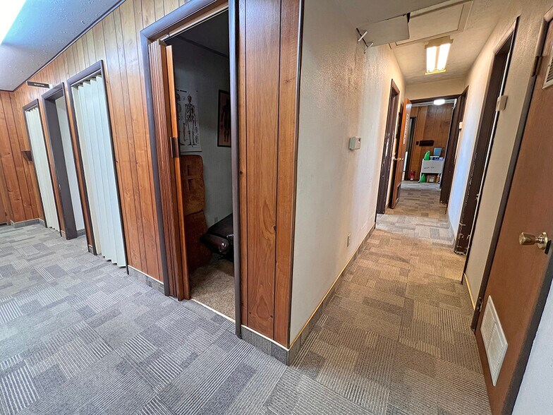 More Photos Of 195 Elm St, Blackfoot Office For Sale