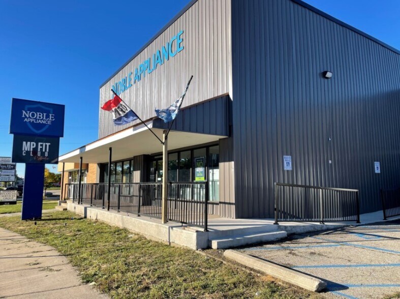 More Photos Of 512 S Mission St, Mount Pleasant Freestanding For Lease