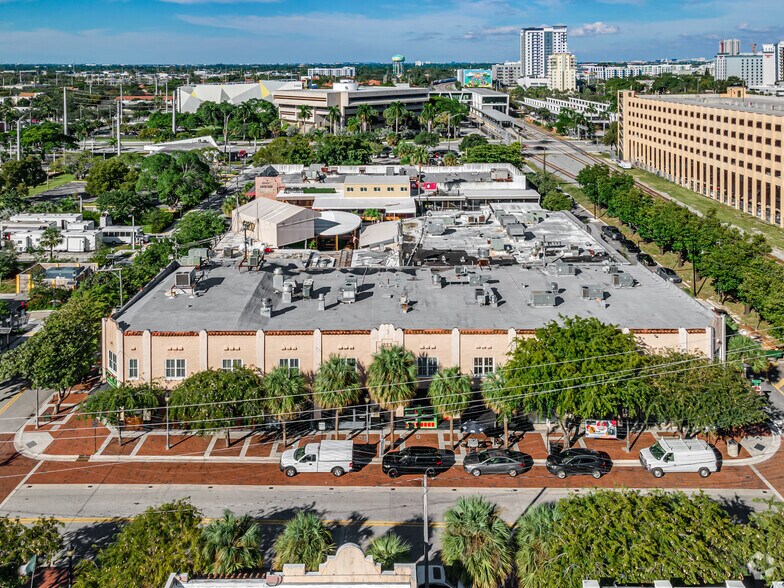 More Photos Of 201-217 SW 2nd St, Fort Lauderdale Office For Sale