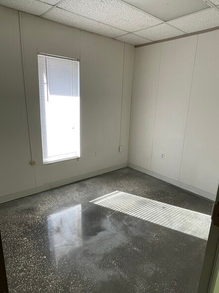 More Photos Of 410 W Renfro St, Plant City Office For Lease