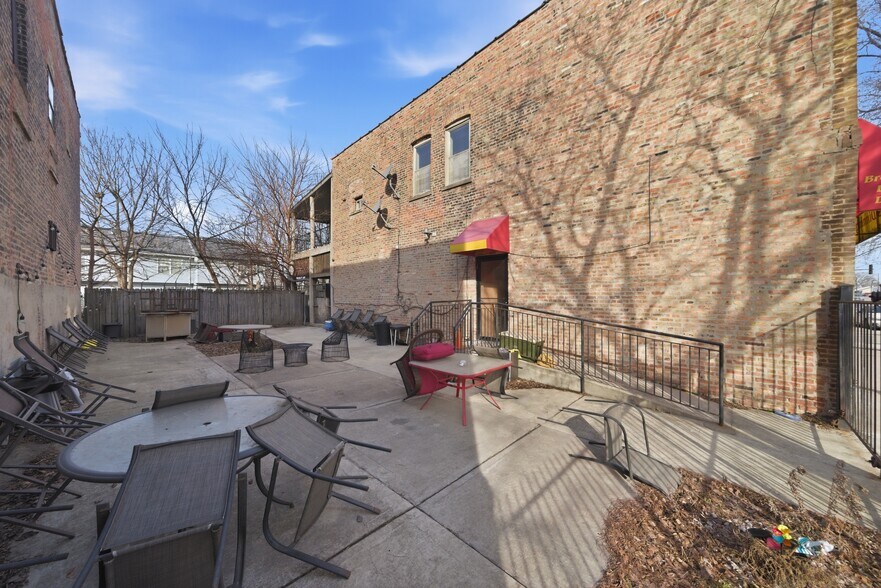 More Photos Of 518 Western ave, Chicago Apartments For Sale