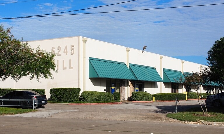 More Photos Of 6205 Brookhill Dr, Houston Warehouse For Lease