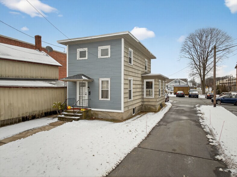 More Photos Of 5-13 W Main St, Clinton Storefront Retail Office For Sale