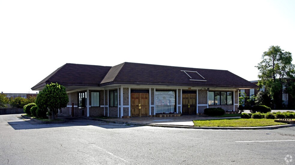 More Photos Of 6034 Jefferson Ave, Newport News Freestanding For Sale