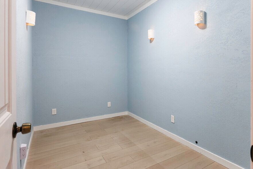 More Photos Of 623 E Florence Blvd, Casa Grande Freestanding For Sale