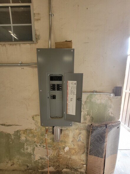 More Photos Of 615 Sumner St, Bakersfield Freestanding For Lease