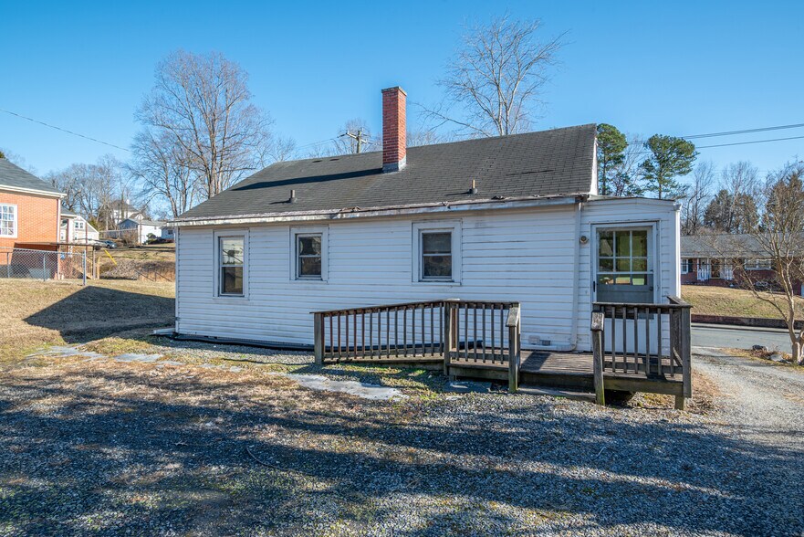 More Photos Of 402 Worth St, Mount Airy Religious Facility For Sale