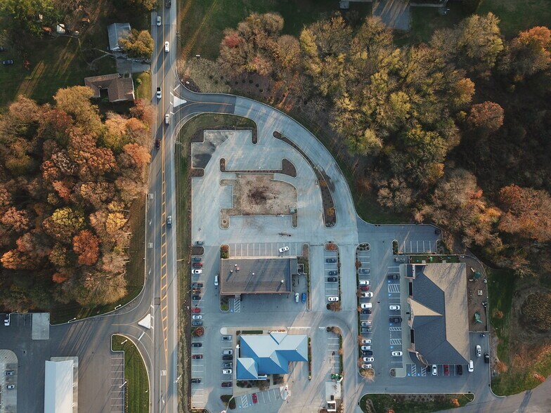 More Photos Of 275 Limestone Rd, Oxford Unknown For Lease