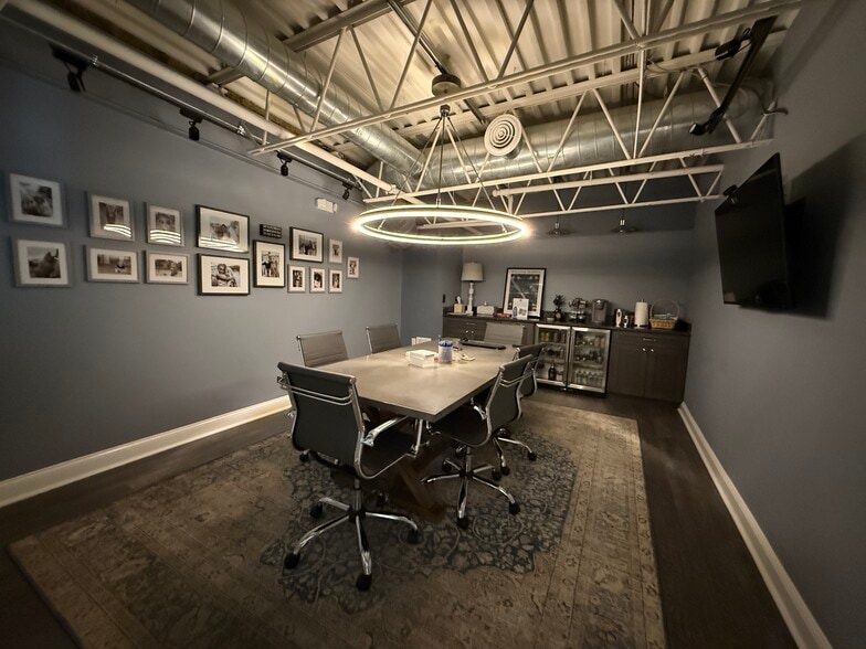 More Photos Of 540 Main St, Hyannis General Retail For Sale